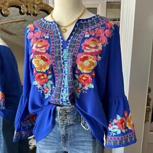 Andree By Unit Indigo Bell Sleeve w/ Bright Floral Embroidery, Size M